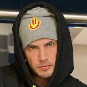 Gustavo Elis's voice - Text to Speech AI