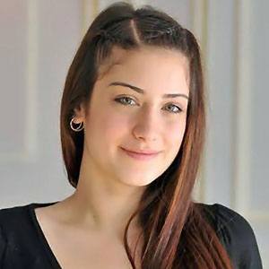Hazal Kaya's voice - Text to Speech AI