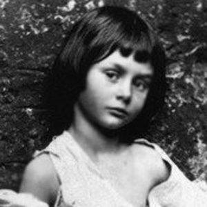 Alice Liddell's voice - Text to Speech AI