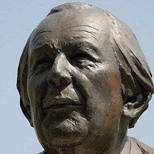 Voz de Jean Piaget - Text to Speech