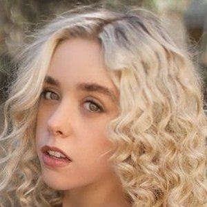 Jenna Davis's voice - Text to Speech AI