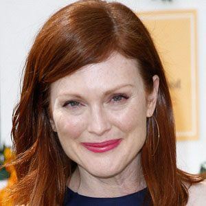Julianne Moore's voice - Text to Speech AI