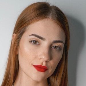 Karol Queiroz's voice - Text to Speech AI