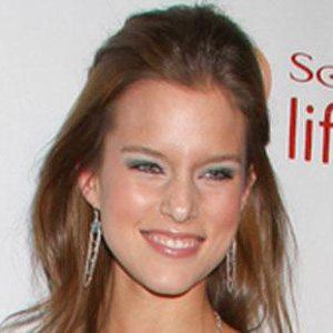 Kim Cloutier's voice - Text to Speech AI