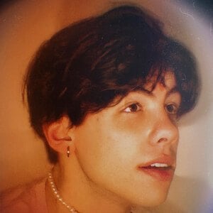 Kinder Bueno's voice - Text to Speech AI