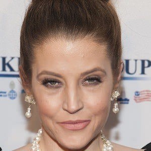 Lisa Marie Presley's voice - Text to Speech AI