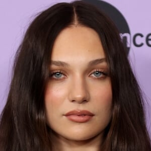 Maddie Ziegler's voice - Text to Speech AI