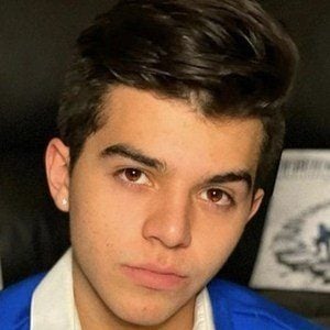 Andrés Vázquez's voice - Text to Speech AI