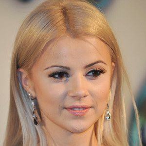 Mika Newton's voice - Text to Speech AI