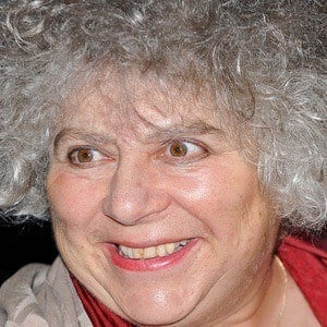 Miriam Margolyes's voice - Text to Speech AI
