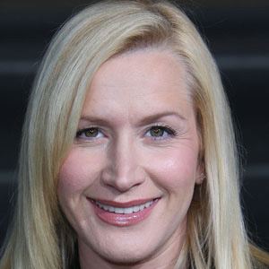 Angela Kinsey's voice - Text to Speech AI