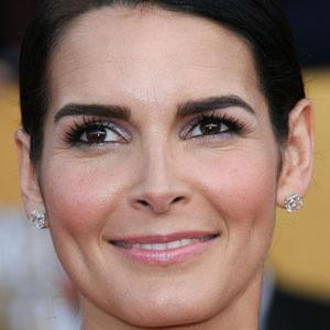 Angie Harmon's voice - Text to Speech AI
