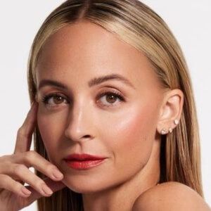 Nicole Richie's voice - Text to Speech AI