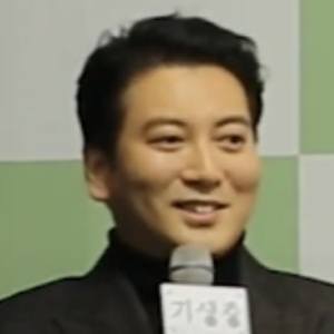 Park Myung-hoon's voice - Text to Speech AI