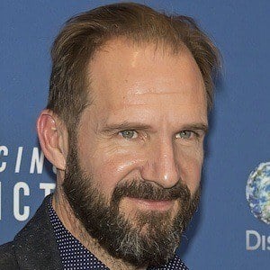 Ralph Fiennes's voice - Text to Speech AI