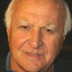 Robert Loggia's voice - Text to Speech AI