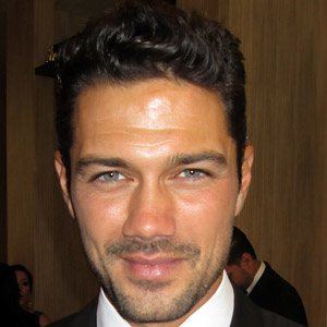 Voz de Ryan Paevey - Text to Speech