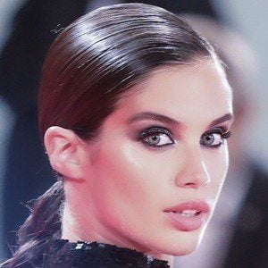 Sara Sampaio's voice - Text to Speech AI