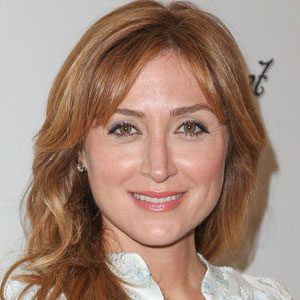 Sasha Alexander's voice - Text to Speech AI