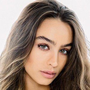 Sommer Ray's voice - Text to Speech AI
