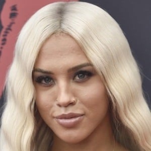 Tammy Hembrow's voice - Text to Speech AI