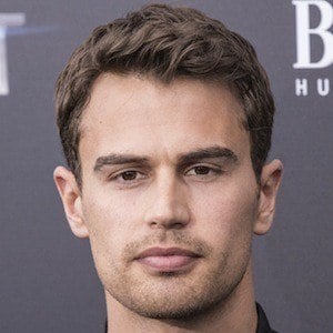 Theo James's voice - Text to Speech AI