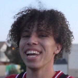 Vlad Holder's voice - Text to Speech AI