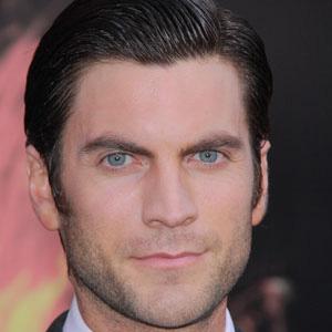 Wes Bentley's voice - Text to Speech AI