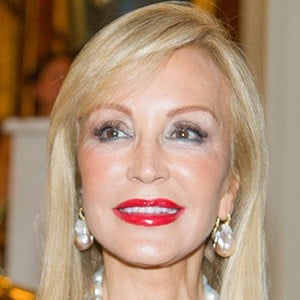 Carmen Lomana's voice - Text to Speech AI