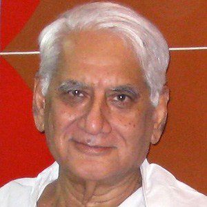 Voz de Charles Correa - Text to Speech