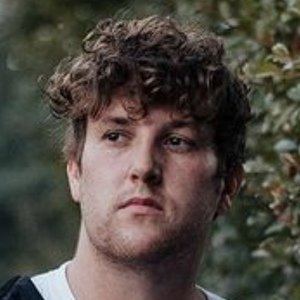 Corey La Barrie's voice - Text to Speech AI