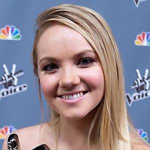 Danielle Bradbery's voice - Text to Speech AI