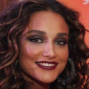 Débora Nascimento's voice - Text to Speech AI