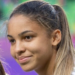 Delphine Cascarino's voice - Text to Speech AI