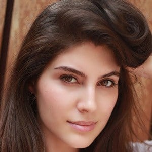 Elnaaz Norouzi's voice - Text to Speech AI