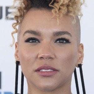 Emmy Raver-Lampman's voice - Text to Speech AI