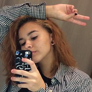 Enya Umanzor's voice - Text to Speech AI