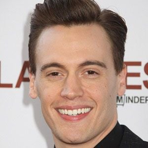 Erich Bergen's voice - Text to Speech AI
