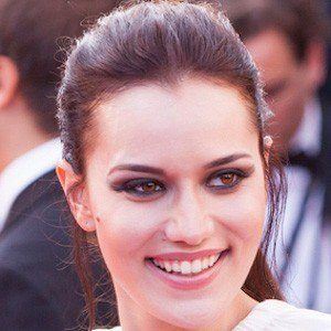 Fahriye Evcen's voice - Text to Speech AI