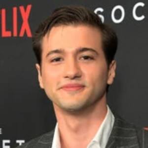 Alex Fitzalan's voice - Text to Speech AI