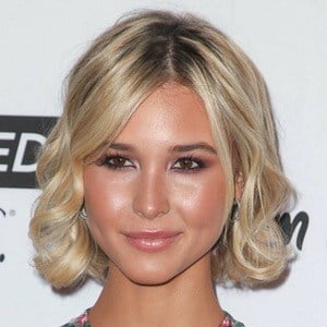 Isabel May's voice - Text to Speech AI