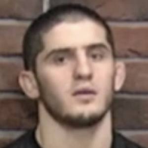 Voz de Islam Makhachev - Text to Speech