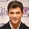Diego Domínguez TV Actor voice for text-to-speech