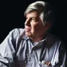 Stephen Jay Gould Historian voice for text-to-speech