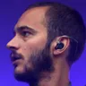 Tom Smith Rock Singer voice for text-to-speech